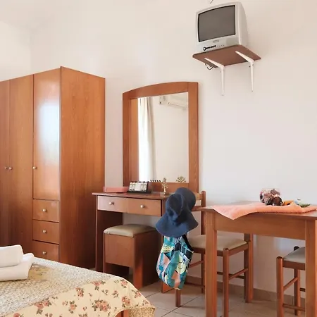 호텔 Corfu Village Studios